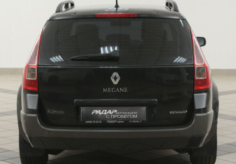Подержанный автомобиль Renault Megane Wagon 2006 года (3 фото)