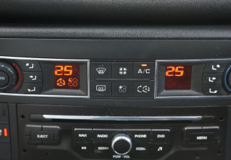 Подержанный автомобиль Citroen C5 Wagon 2008 года (17 фото)