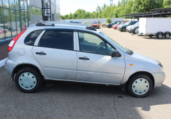 Подержанный автомобиль LADA (ВАЗ) Kalina Hatchback 2011 года (8 фото)