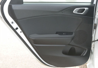 Подержанный автомобиль Kia Ceed Hatchback 2022 года (21 фото)