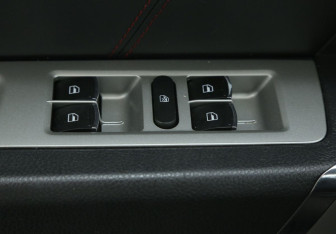 Подержанный автомобиль Haval H6 2017 года (17 фото)