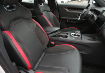 Подержанный автомобиль Jetour Dashing 2023 года (10 фото)