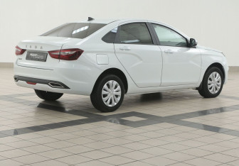Подержанный автомобиль LADA (ВАЗ) Vesta Sedan 2024 года (4 фото)