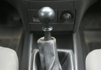 Подержанный автомобиль Chevrolet Aveo Sedan 2006 года (13 фото)