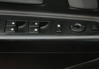 Подержанный автомобиль Kia Ceed Hatchback 2010 года (17 фото)