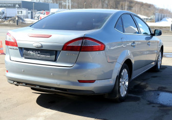 Подержанный автомобиль Ford Mondeo Sedan 2008 года (6 фото)