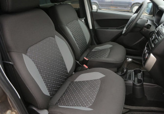 Подержанный автомобиль LADA (ВАЗ) Granta Liftback 2018 года (10 фото)