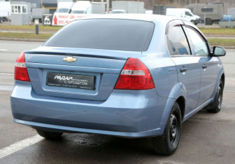 Подержанный автомобиль Chevrolet Aveo Sedan 2006 года (6 фото)
