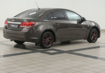 Подержанный автомобиль Chevrolet Cruze Sedan 2012 года (4 фото)