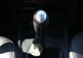 Подержанный автомобиль Renault Megane Sedan 2008 года (15 фото)