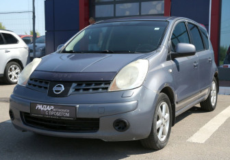 Подержанный автомобиль Nissan Note 2008 года (3 фото)