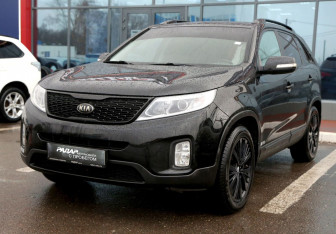 Подержанный автомобиль Kia Sorento 2012 года (3 фото)