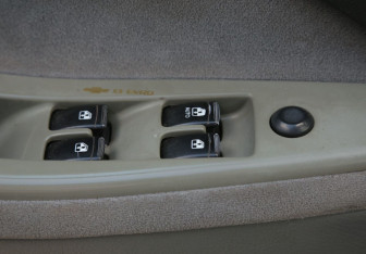 Подержанный автомобиль Chevrolet Lacetti Wagon 2008 года (17 фото)