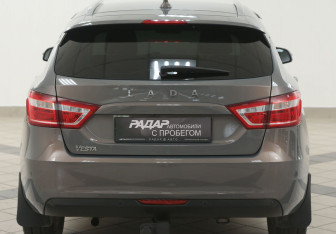 Подержанный автомобиль LADA (ВАЗ) Vesta Wagon 2021 года (3 фото)