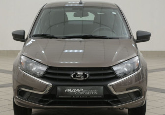 Подержанный автомобиль LADA (ВАЗ) Granta Liftback 2019 года (6 фото)