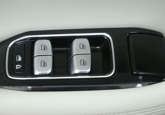 Подержанный автомобиль Exeed RX 2023 года (23 фото)