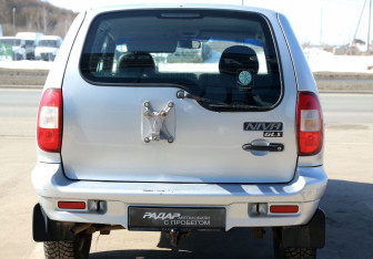 Подержанный автомобиль Chevrolet Niva 2009 года (5 фото)