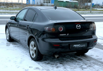 Подержанный автомобиль Mazda 3 Sedan 2006 года (4 фото)