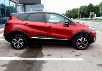 Подержанный автомобиль Renault Kaptur 2020 года (7 фото)
