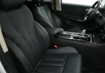 Подержанный автомобиль Omoda S5 2023 года (10 фото)