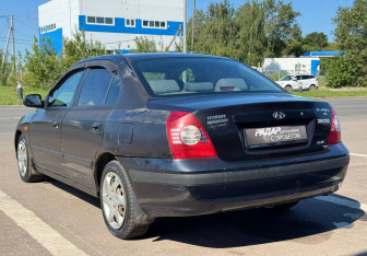 Подержанный автомобиль Hyundai Elantra Sedan 2008 года (5 фото)