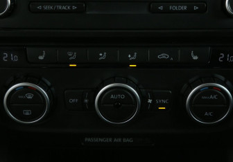 Подержанный автомобиль Volkswagen Jetta Sedan 2013 года (18 фото)