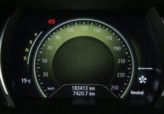 Подержанный автомобиль Renault Talisman Wagon 2017 года (21 фото)