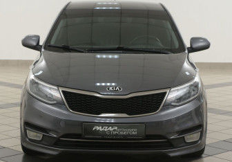 Подержанный автомобиль Kia Rio Sedan 2016 года (6 фото)