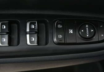 Подержанный автомобиль Kia Rio Hatchback 2018 года (29 фото)