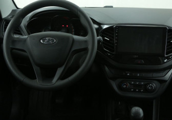 Подержанный автомобиль LADA (ВАЗ) Vesta Sedan 2022 года (14 фото)