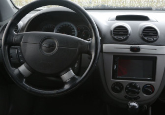 Подержанный автомобиль Chevrolet Lacetti Hatchback 2007 года (14 фото)