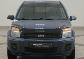 Подержанный автомобиль Ford Fusion 2006 года (6 фото)