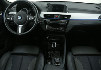 Подержанный автомобиль BMW X1 2019 года (12 фото)
