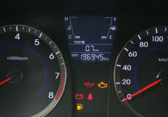 Подержанный автомобиль Hyundai Solaris Sedan 2012 года (18 фото)