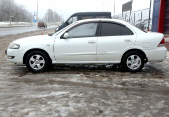 Подержанный автомобиль Nissan Almera Classic 2012 года (8 фото)