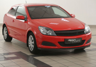 Подержанный автомобиль Opel Astra Hatchback 2008 года (1 фото)