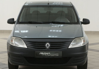 Подержанный автомобиль Renault Logan Sedan 2012 года (6 фото)
