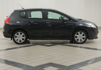 Подержанный автомобиль Peugeot 3008 2011 года (5 фото)