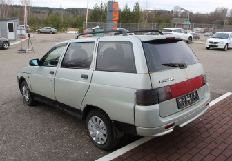 Подержанный автомобиль LADA (ВАЗ) 2111 2005 года (5 фото)