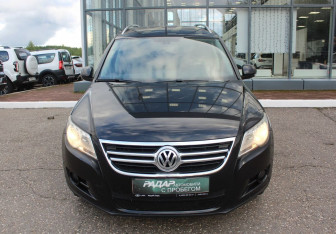 Подержанный автомобиль Volkswagen Tiguan 2008 года (2 фото)