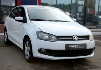 Подержанный автомобиль Volkswagen Polo Sedan 2012 года (1 фото)
