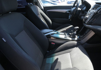 Подержанный автомобиль Hyundai i40 Sedan 2015 года (10 фото)