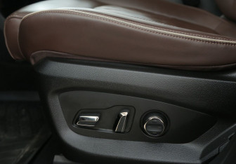 Подержанный автомобиль Exeed VX 2023 года (21 фото)