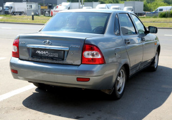 Подержанный автомобиль LADA (ВАЗ) Priora Sedan 2013 года (6 фото)