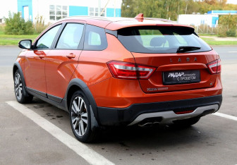 Подержанный автомобиль LADA (ВАЗ) Vesta Wagon 2018 года (4 фото)