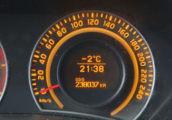 Подержанный автомобиль Toyota Corolla Sedan 2008 года (17 фото)