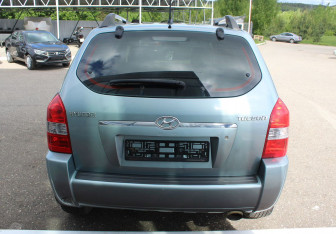 Подержанный автомобиль Hyundai Tucson 2006 года (6 фото)
