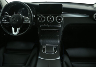 Подержанный автомобиль Mercedes-Benz GLC Coupe 2019 года (12 фото)