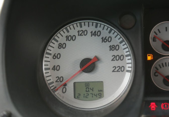 Подержанный автомобиль Mitsubishi Outlander 2006 года (19 фото)