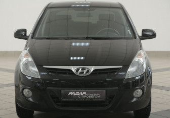 Подержанный автомобиль Hyundai i20 2010 года (6 фото)